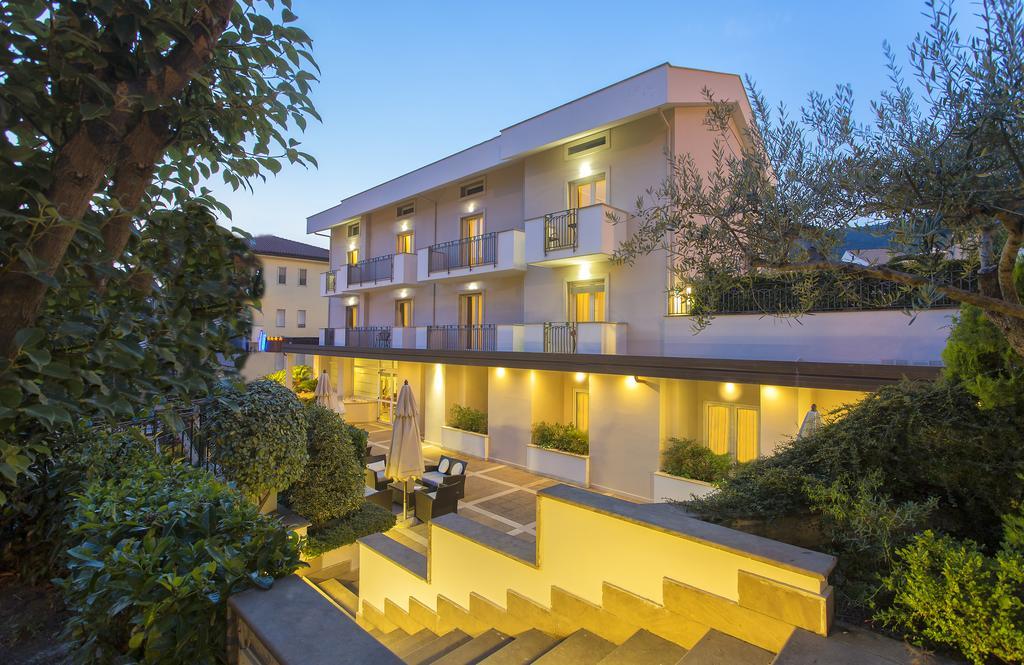 Virgilio Grand Hotel สแปร์ลองกา ภายนอก รูปภาพ